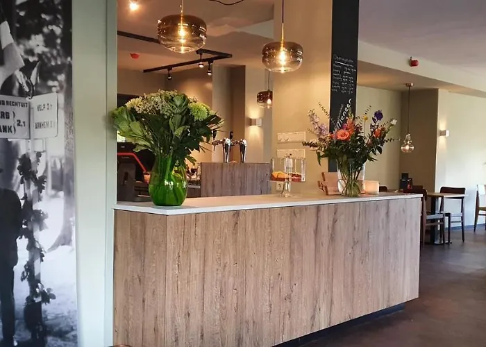 Meneer Pos Bed & Breakfast